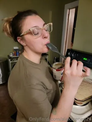 alexxrenee24