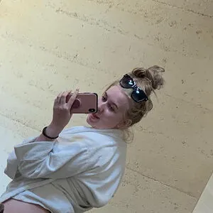 aliceeevictoria