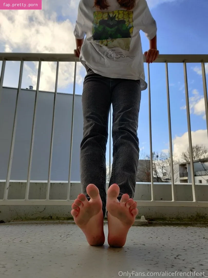 alicefrenchfeet - Photo #86