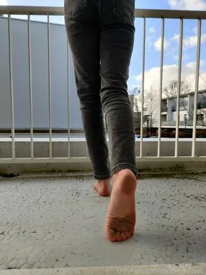 alicefrenchfeet