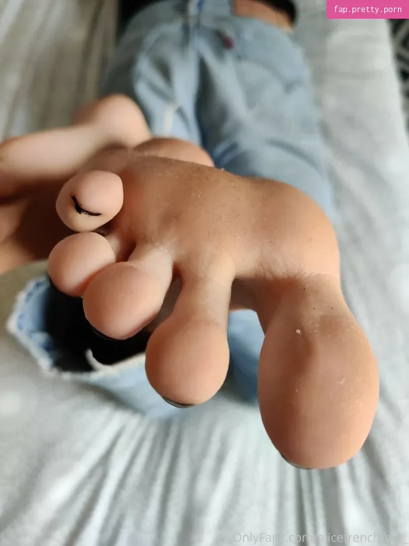 alicefrenchfeet - Photo #51