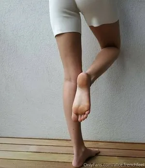 alicefrenchfeet