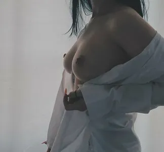 Alina Li