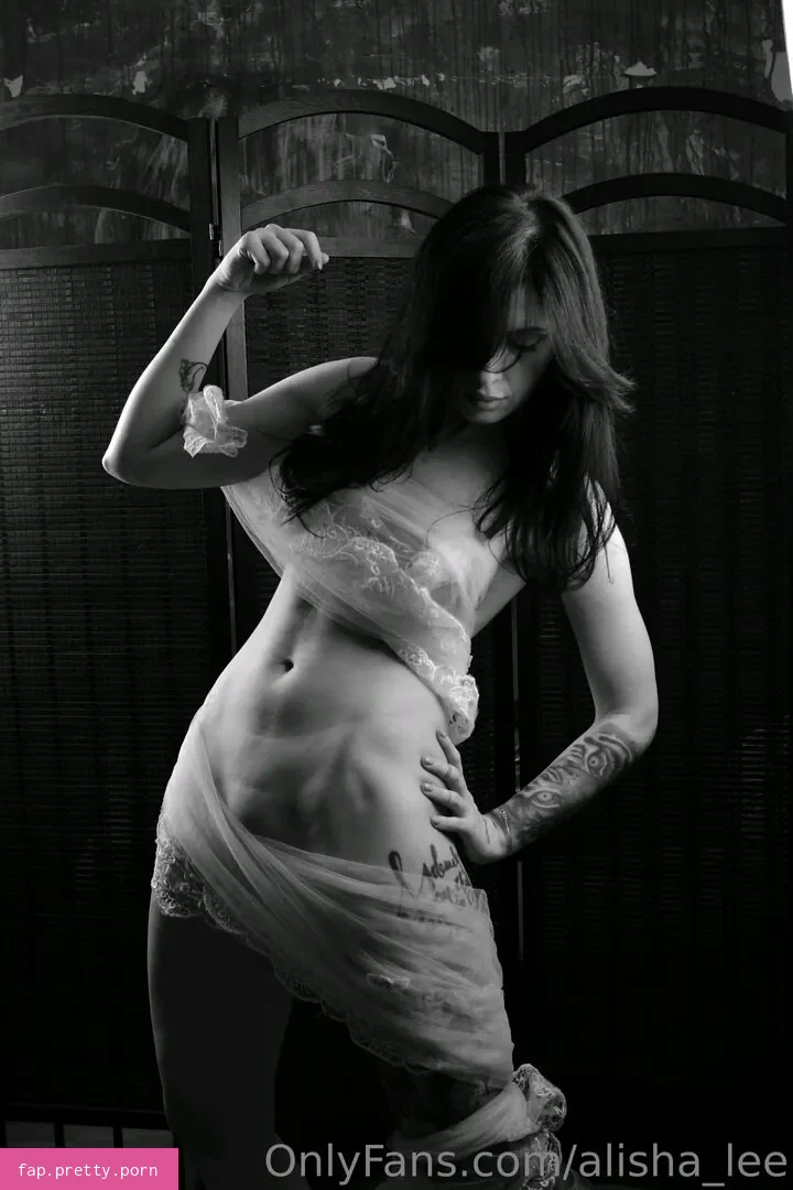 Alisha Lee - Photo #11