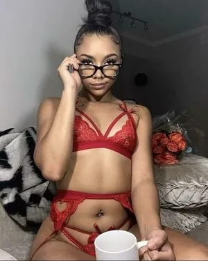 Alix Lapri