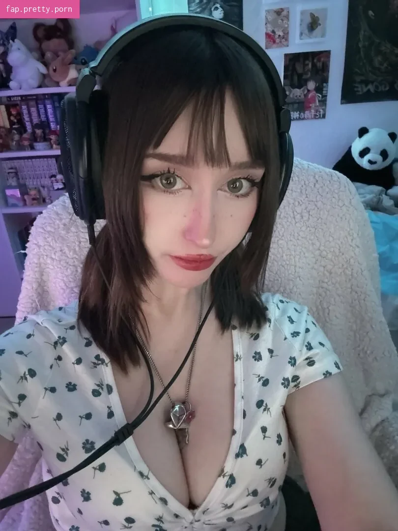 Allykitti - Photo #59