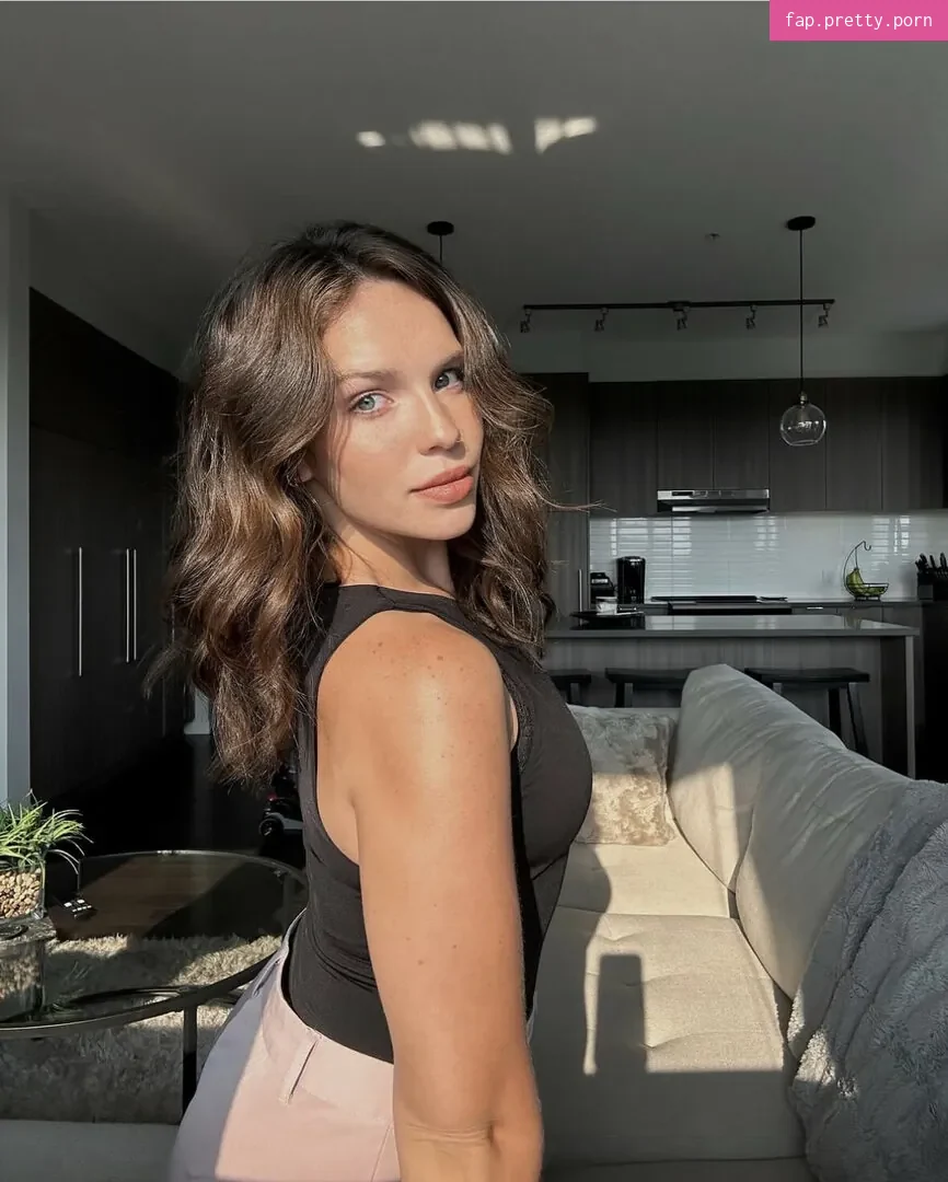 Allyson Longtin - Photo #04