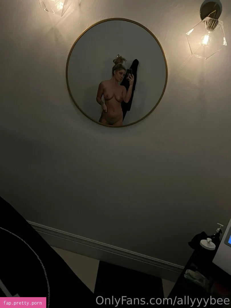 allyyybee - Photo #15