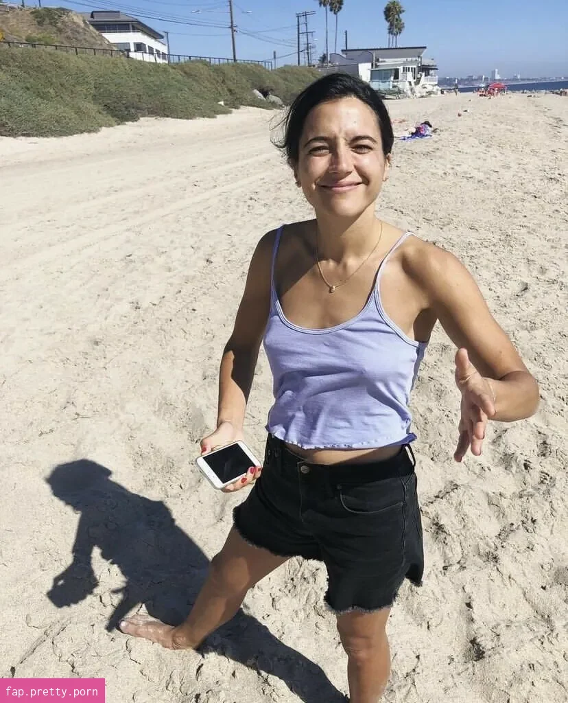 Alyssa Limperis - Photo #19