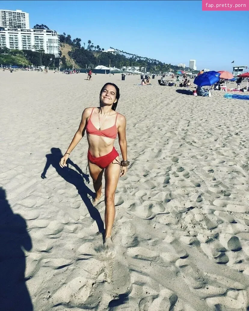 Alyssa Limperis - Photo #32