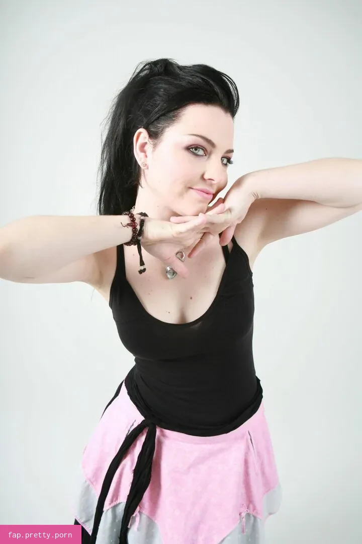 Amy Lee - Photo #40