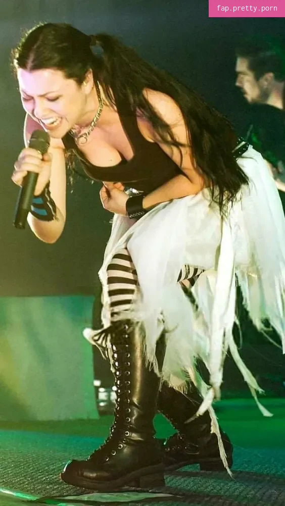 Amy Lee - Photo #20