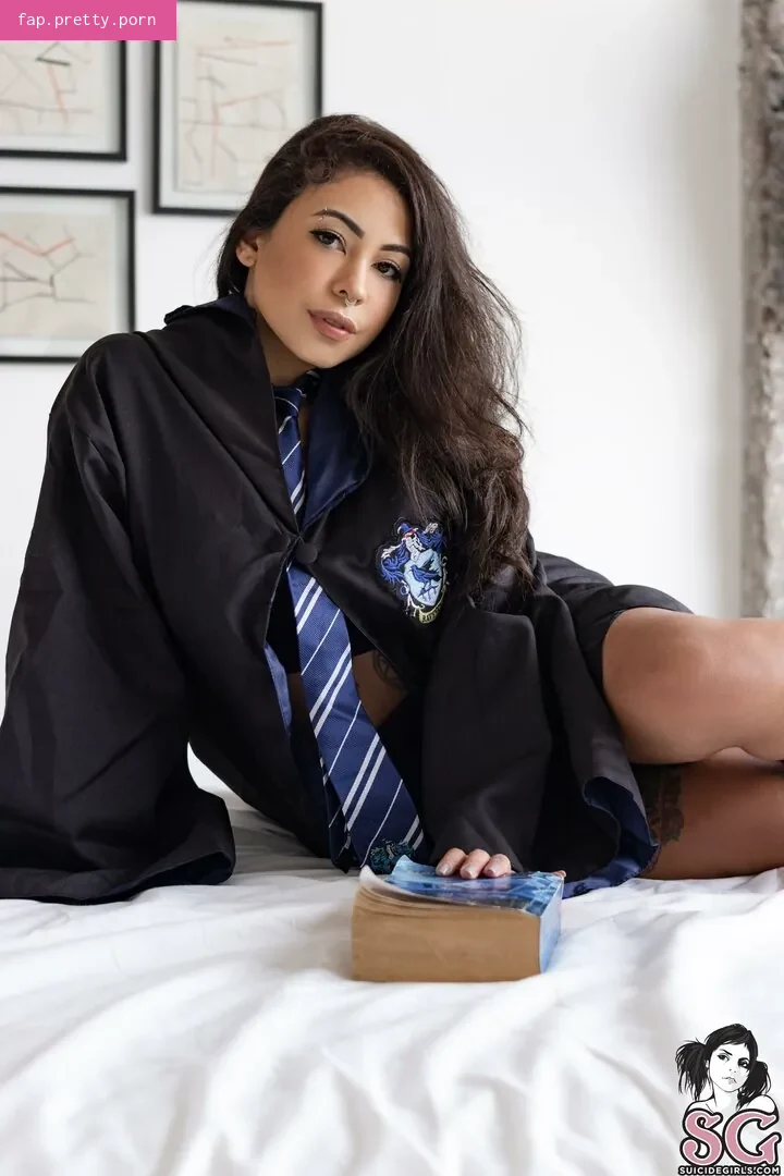 Ani Lorac - Photo #72