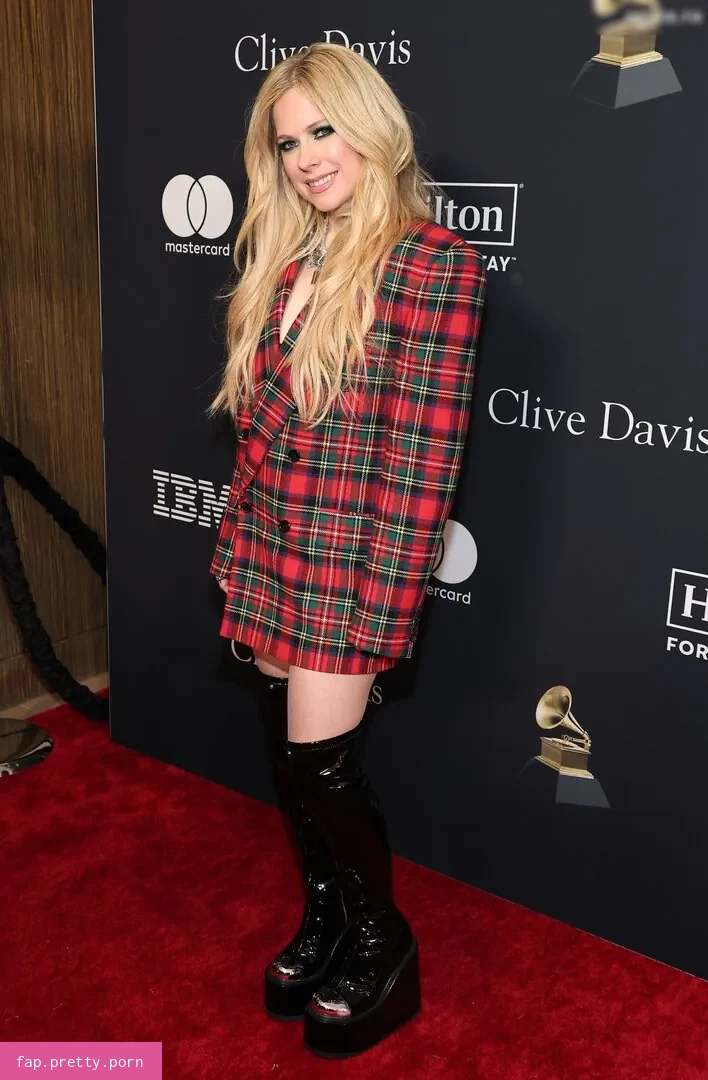 Avril Lavigne - Photo #80