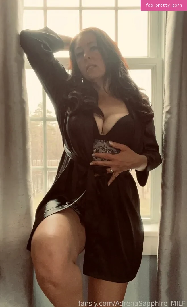 AdrenaSapphire_MILF - Photo #02