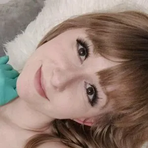 alaska_moon_glovefetish