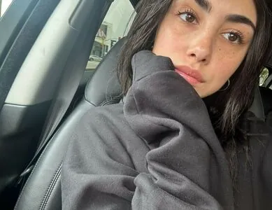 Alexa Mansour