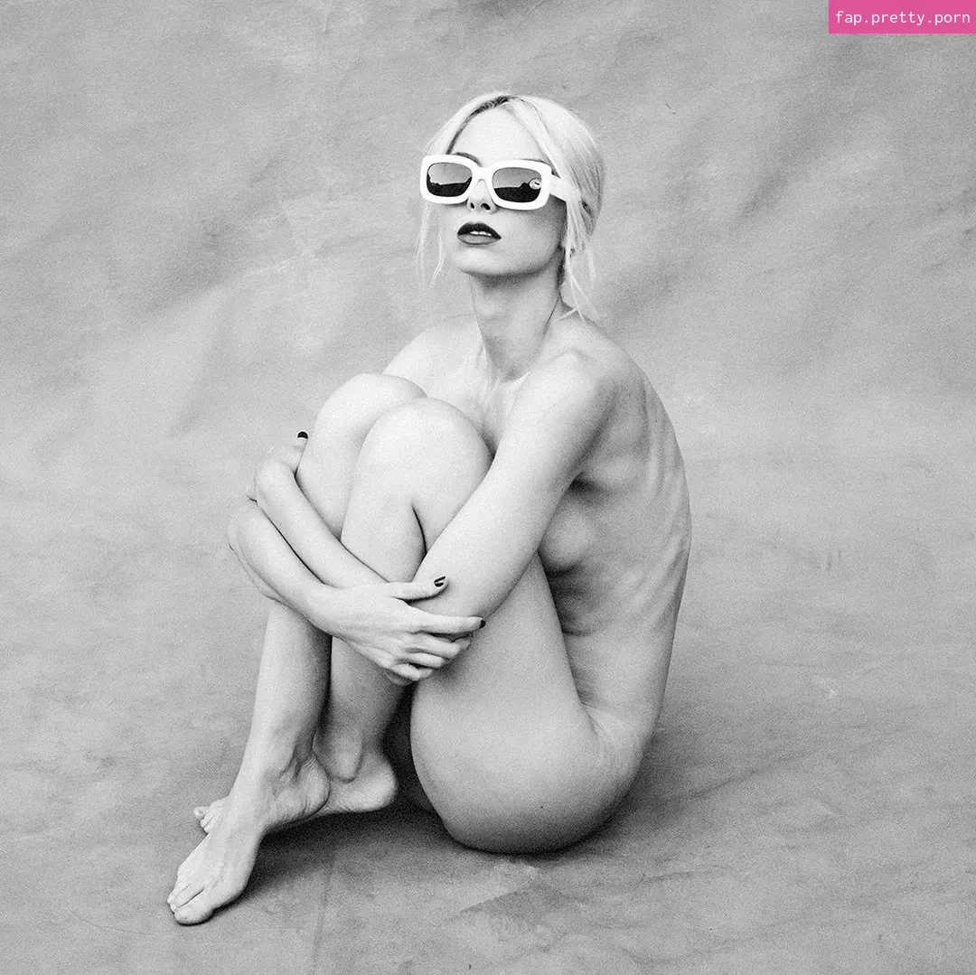 Allie Marie Evans - Photo #05