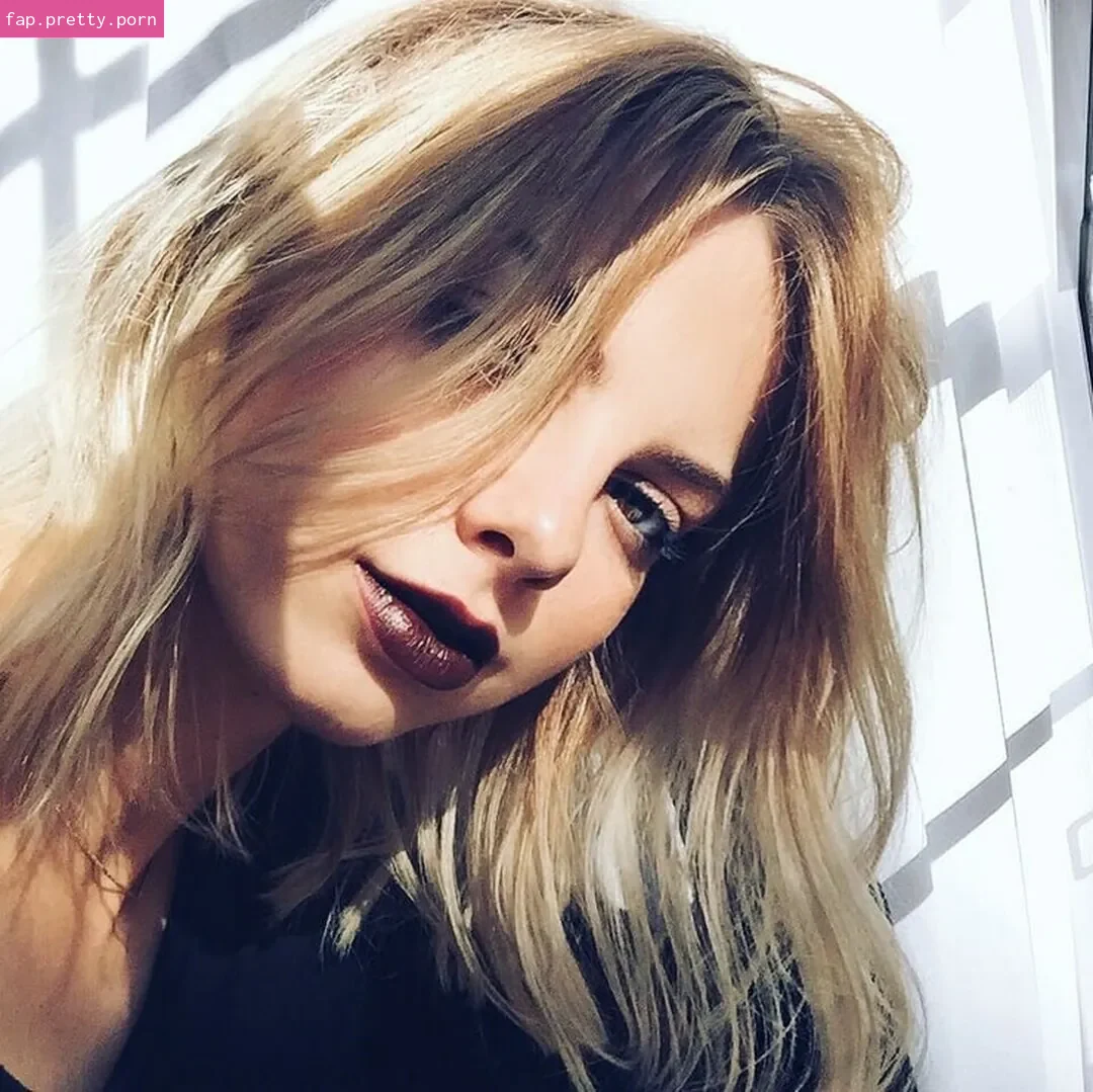Allie Marie Evans - Photo #20