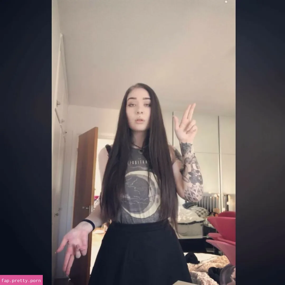 anastasia_mcqueen - Photo #02