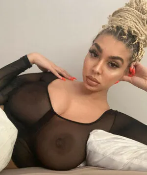Anna Marie Sarai