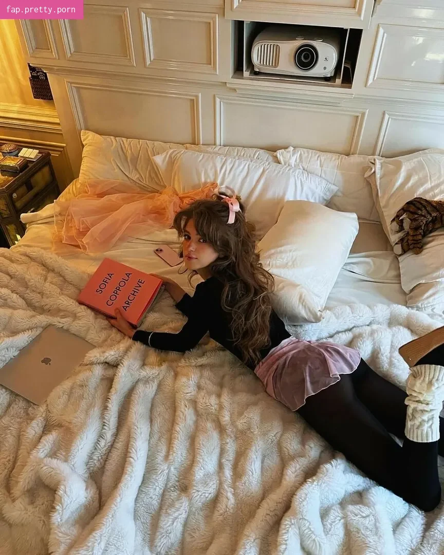 AnneMarie Morin - Photo #00