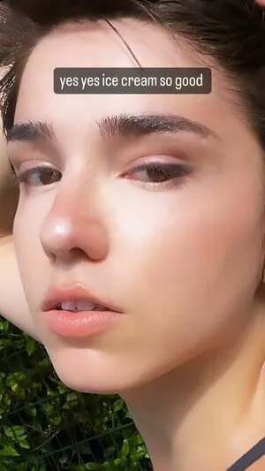 Arielle Maxine