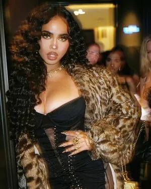 Asia Monet Ray
