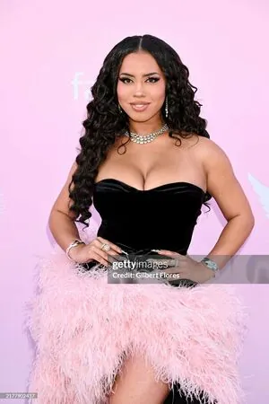Asia Monet Ray