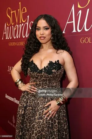 Asia Monet Ray