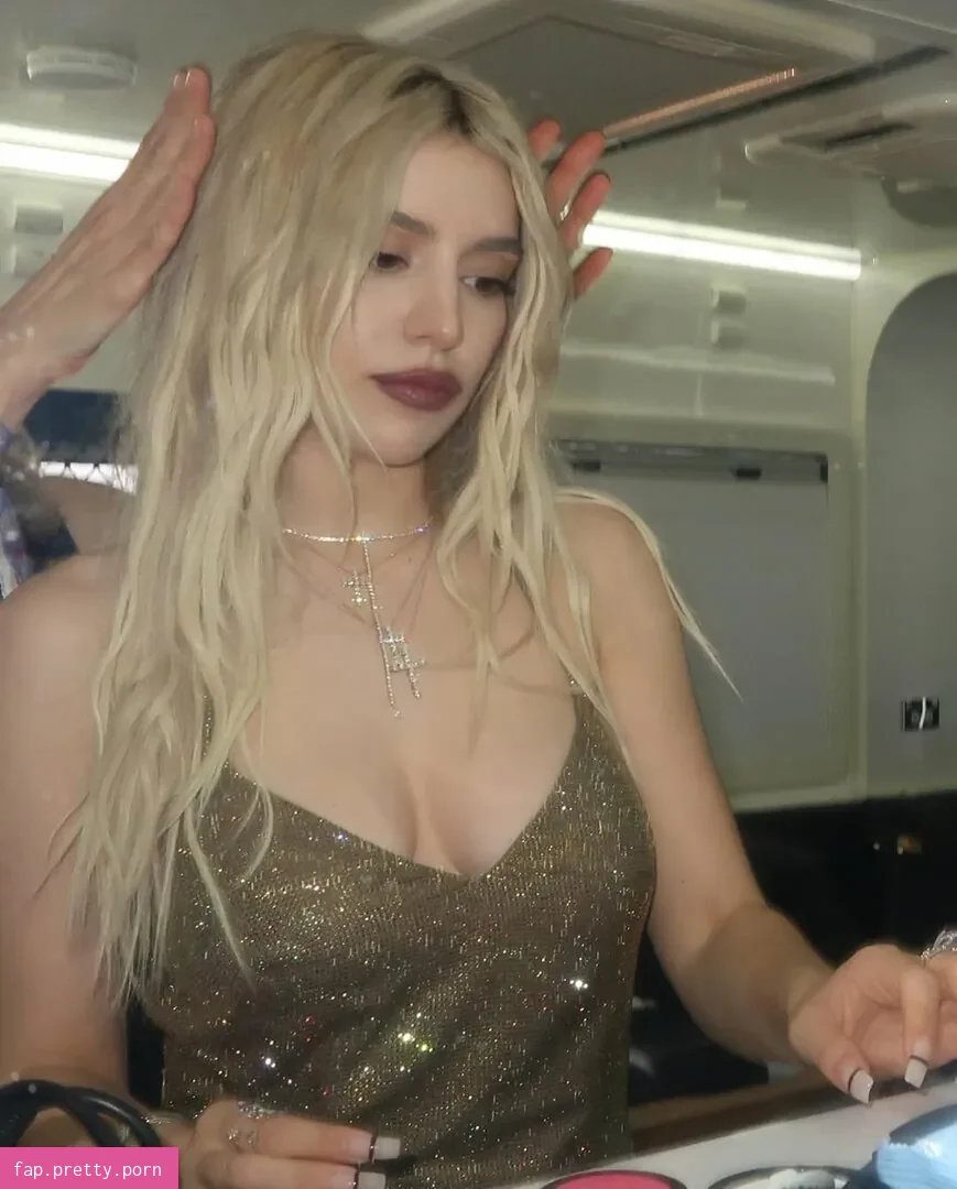 Ava Max - Photo #19
