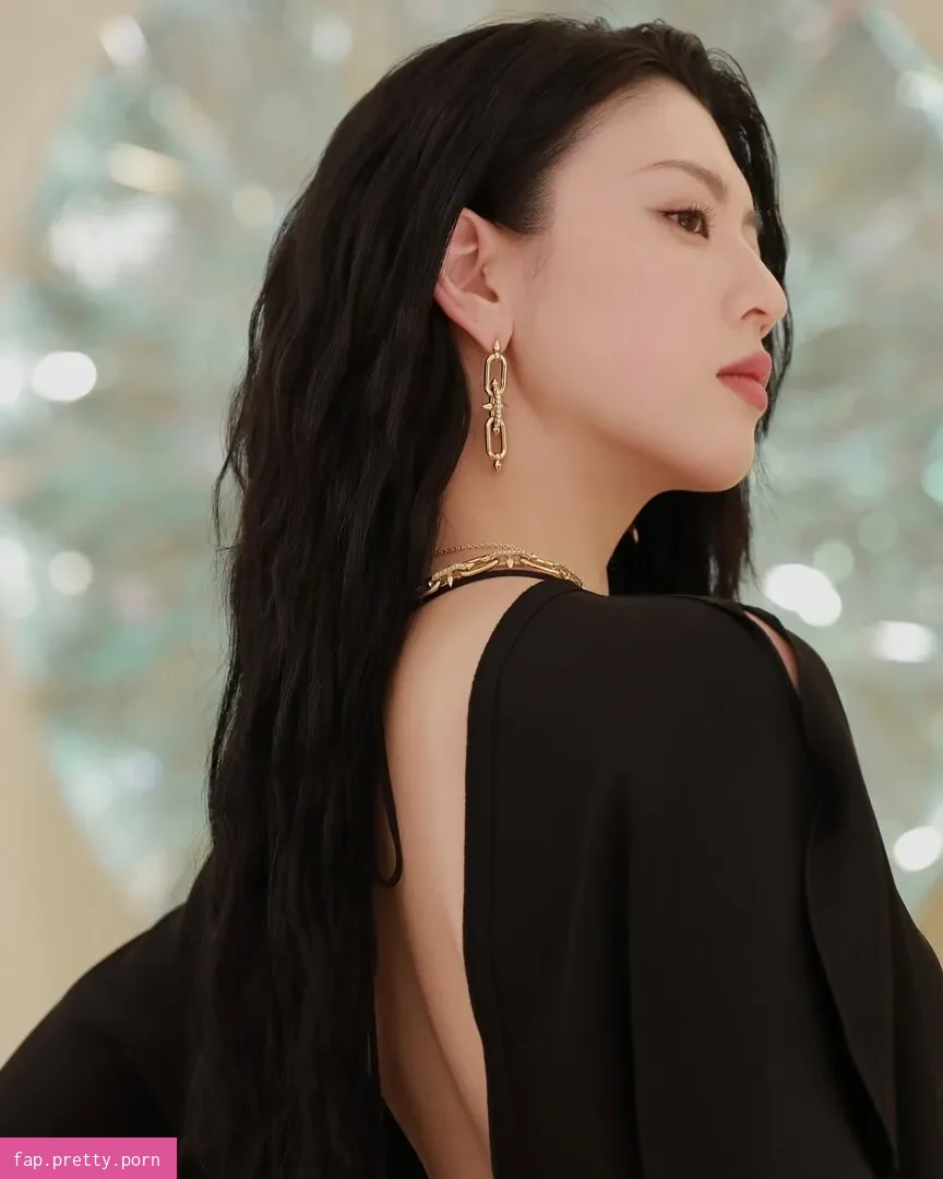 Ayaka Miyoshi - Photo #40