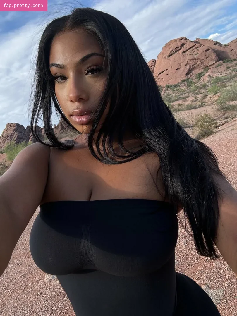 ayisha.mia - Photo #02