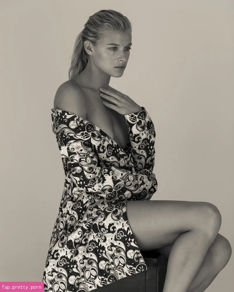 Abby Neff - Photo #09