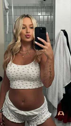 Adora Nicole