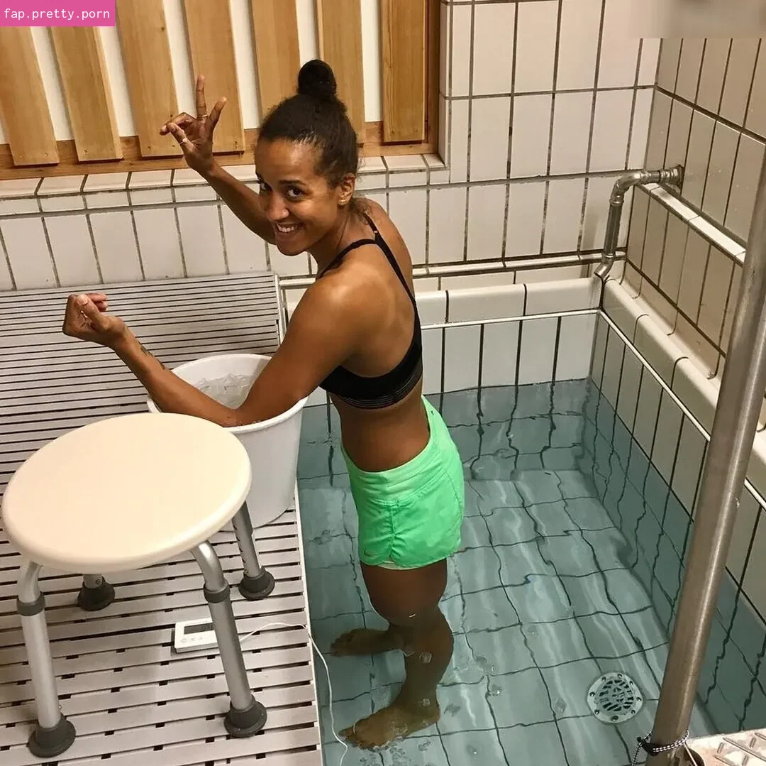 Alexandra Ndolo - Photo #35