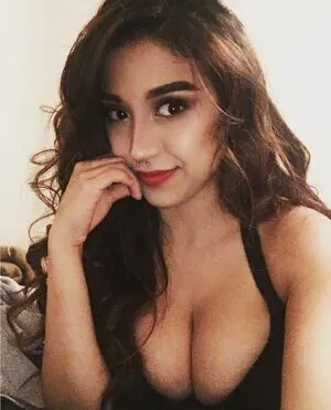 Alexandra Nicole