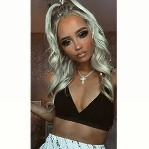 AMY NICOLE THOMPSON