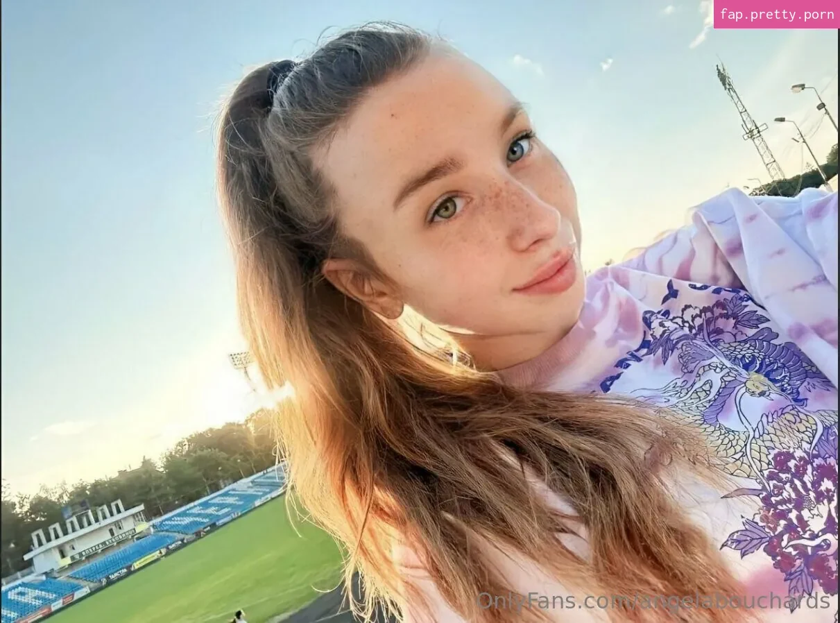 angelabouchards - Photo #35