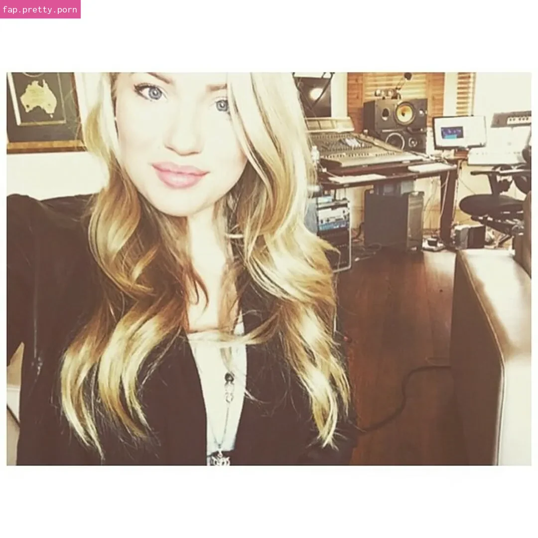 Anja Nissen - Photo #78