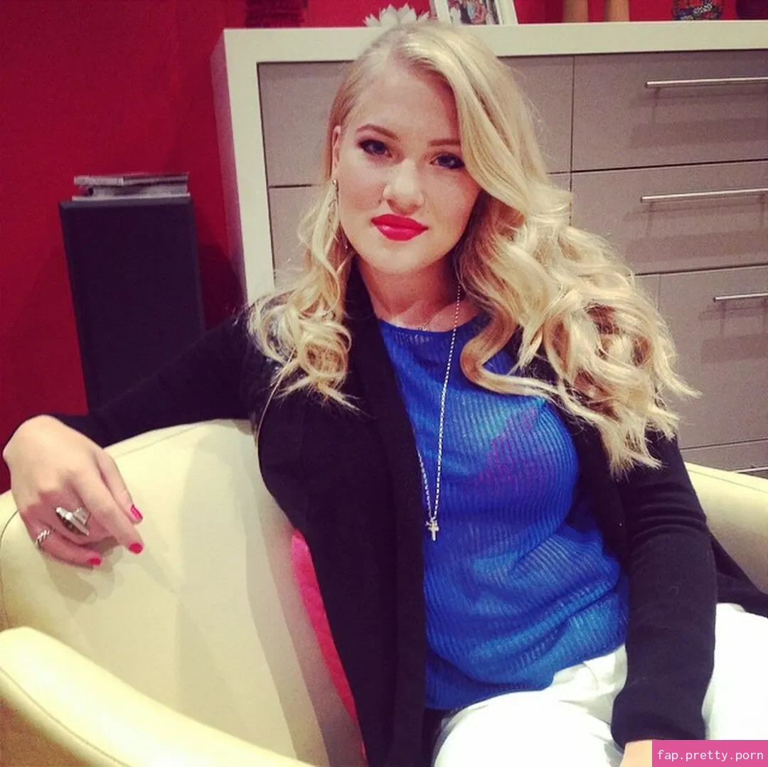 Anja Nissen - Photo #90