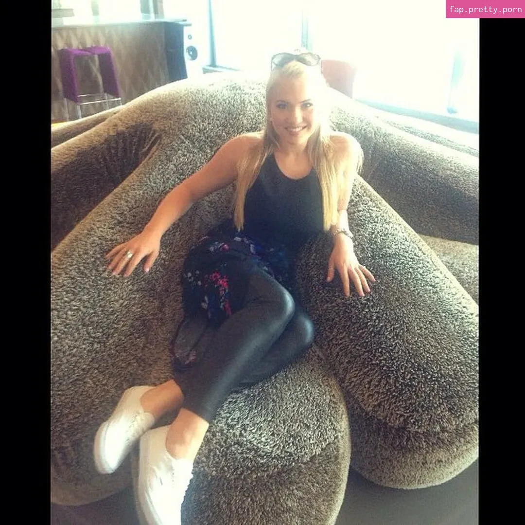 Anja Nissen - Photo #91
