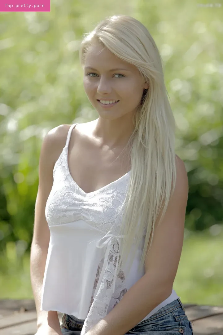 Anneli - Photo #94
