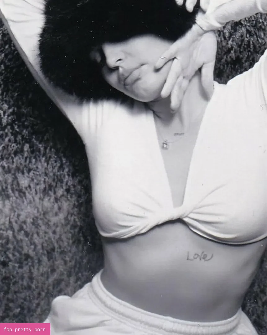 Annemarie - Photo #31
