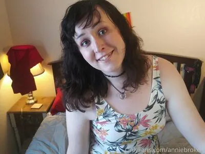 anniebrokely