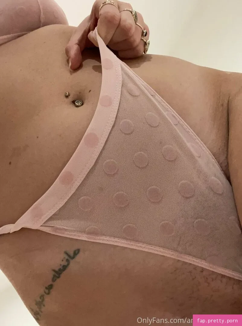 annieecharlotte - Photo #93