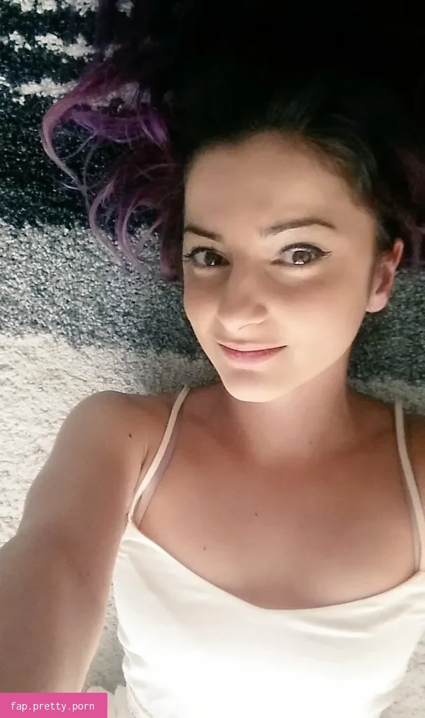 AnnieFuchsia - Photo #65