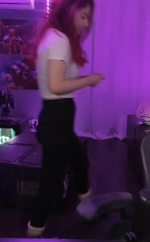 AnnieFuchsia