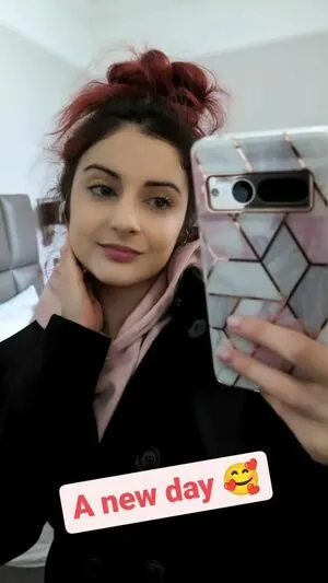 AnnieFuchsia