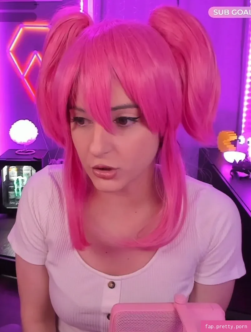 AnnieFuchsia - Photo #88